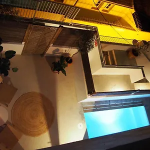 https://suites-9-malaga-three-unique-suites-with-private-plunge-pool.hotelsinnerja.org